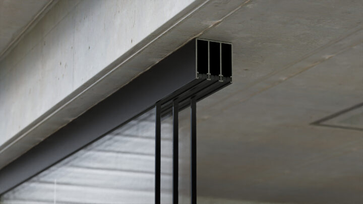 Bovenrail-3-rail-glazen-schuifwanden-overkapping